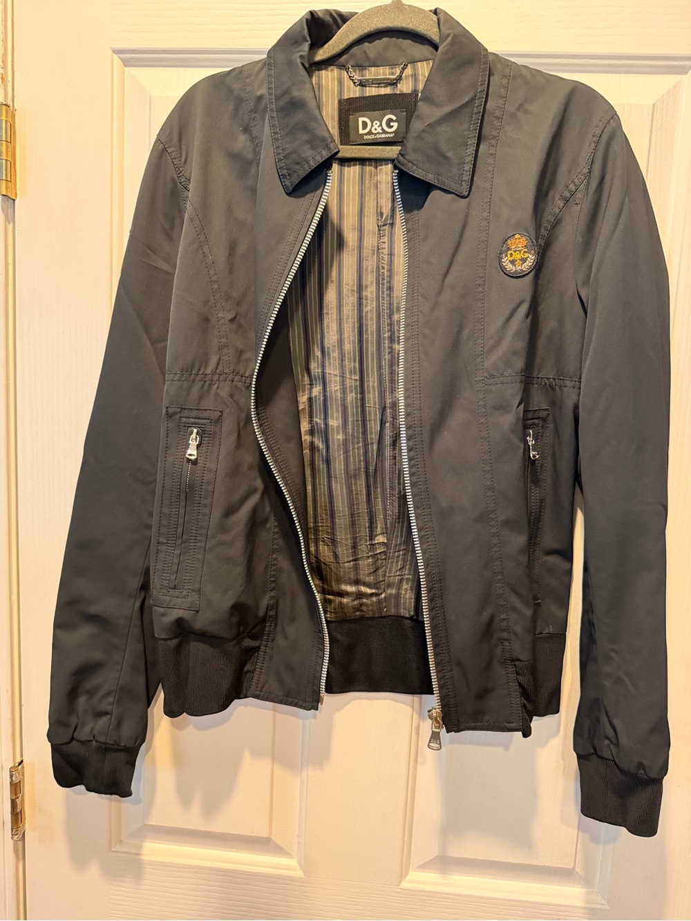D&G Men's jacket in navy blue color , in good  condition, size 48 small size